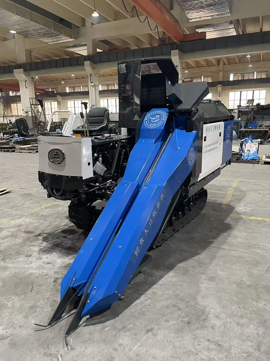 Tracked harvesting equipment, front view